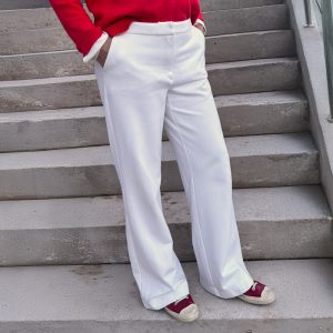 MADAME ZIP, Augsburg, weiße Hose, bequeme Hose, elegante Hose, made in Germany, genäht in Augsburg, ökozertifizierter Stoff