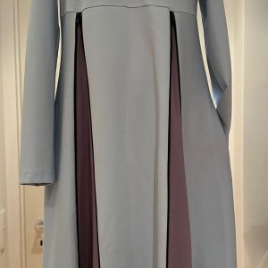 hellblaues St. Tropez Kleid, Kleid für Hochzeitsgast, Kleid mit Schal, Kleid mit Taschen, hellblaues Kleid, Sommerkleid, handgefertigtes Kleid, genäht in Augsburg